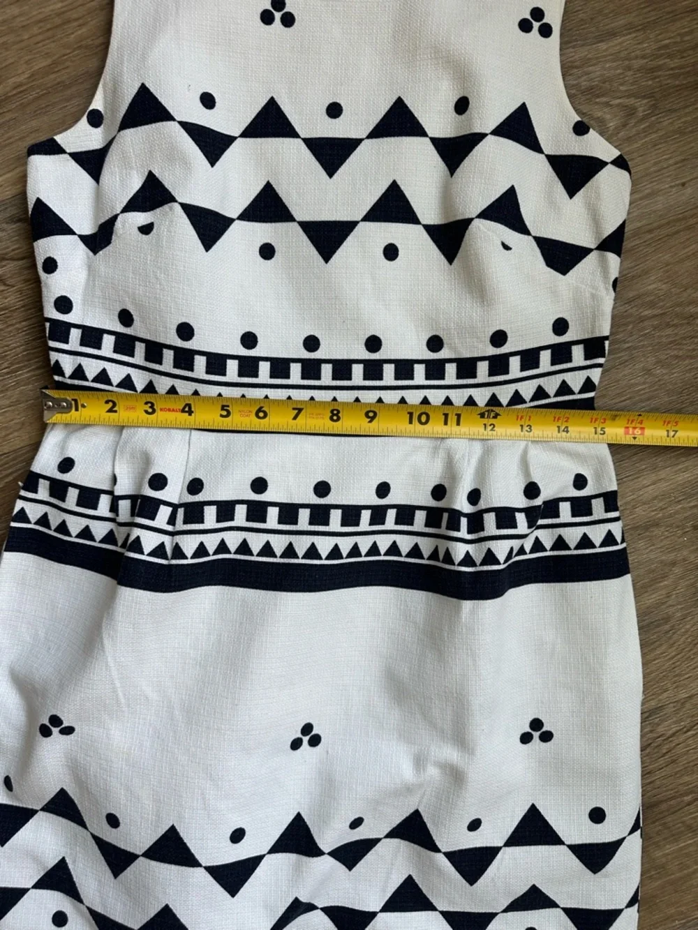J.Crew Sleeveless Sheath Dress Size 6‎ Black White Geometric Print Career Chic